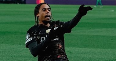 ليفربول يبرم صفقة تاريخية بضم برادلي باركولا من باريس سان جيرمان بـ123 مليون