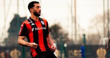 محمد عبد المنعم يظهر أساسيًا مع نيس في مواجهة باريس بالدوري الفرنسي