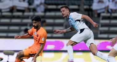 كلاسيكو الدوري السعودي: الهلال يستضيف الأهلي في مواجهة مؤجلة ومثيرة بالرياض